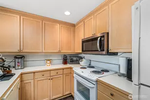 15325 Sunwood Blvd, Tukwila, WA 98188 - Photo 6