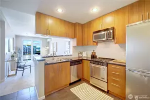 2721 1st Ave, Seattle, WA 98121 - Photo 2