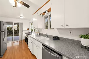 21850 14th Ave S, Des Moines, WA 98198 - Photo 10