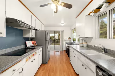 21850 14th Avenue S, Des Moines, WA 98198 - Photo 8