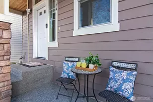 364 Field Pl NE, Renton, WA 98059 - Photo 2