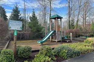 364 Field Pl NE, Renton, WA 98059 - Photo 28