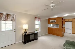 8410 143 Ave Ct E, Puyallup, WA 98372 - Photo 4