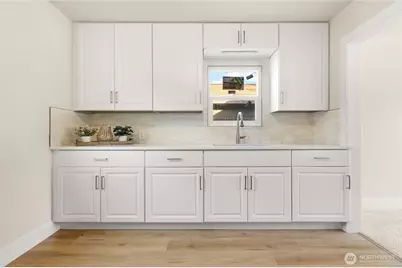 1229 Broadway Ave, Bremerton, WA 98337 - Photo 8