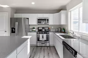 9828 Ferns SE, Yelm, WA 98597 - Photo 8