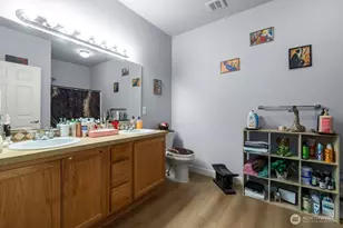 8943 Gravelly Lake Dr SW, Lakewood, WA 98499 - Photo 16