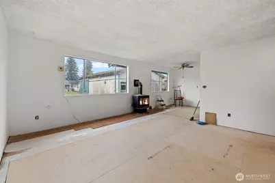 1006 Fidalgo Street, Sedro Woolley, WA 98284 - Photo 4
