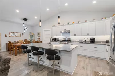 1725 Aaron Drive, Lynden, WA 98264 - Photo 14