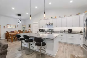 1725 Aaron Dr, Lynden, WA 98264 - Photo 14