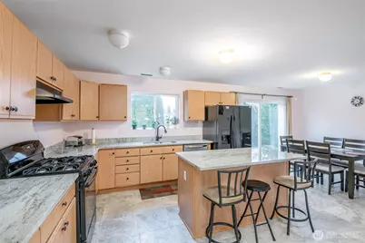 17008 SE 183rd Place, Renton, WA 98058 - Photo 8