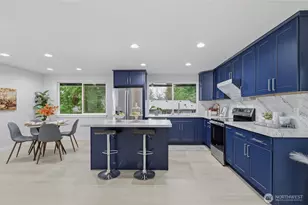 4426 NE 17th St, Renton, WA 98059 - Photo 8