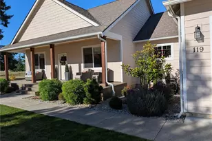 119 Redwood Ln, Onalaska, WA 98570 - Photo 2