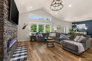 119 Redwood Ln, Onalaska, WA 98570 - Photo 8