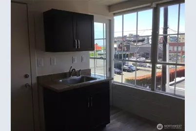 2808 Hoyt Avenue #302, Everett, WA 98201 - Photo 4