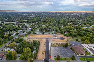 1195 Bryant Ct, Walla Walla, WA 99362 - Photo 2