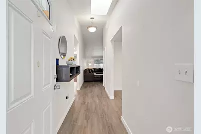 3933 Woodlawn Drive SE, Olympia, WA 98501 - Photo 2