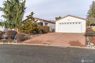 935 Sunrise Dr, Manson, WA 98831 - Photo 2