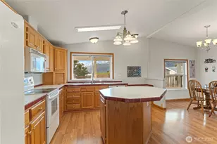 935 Sunrise Dr, Manson, WA 98831 - Photo 12