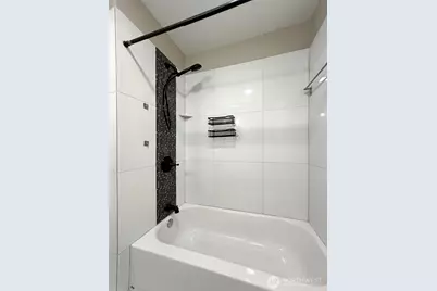 12435 NE 131st Court #D102, Kirkland, WA 98034 - Photo 16