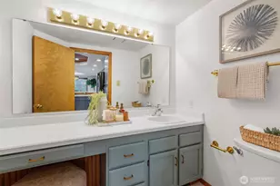 5305 SW Shore Pl, Seattle, WA 98136 - Photo 12