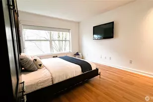 7600 Greenwood Ave N, Seattle, WA 98103 - Photo 10