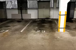 7600 Greenwood Ave N, Seattle, WA 98103 - Photo 20