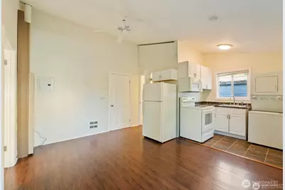120 N 80th Street, Seattle, WA 98103 - Photo 14