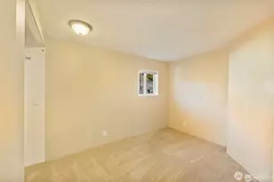 120 N 80th St, Seattle, WA 98103 - Photo 16