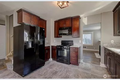 421 24th Avenue, Longview, WA 98632 - Photo 8