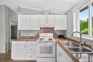 23825 15th Ave SE, Bothell, WA 98021 - Photo 4