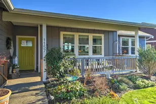 1157 Central Dr, Camano Island, WA 98282 - Photo 32