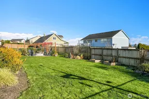 1157 Central Dr, Camano Island, WA 98282 - Photo 26