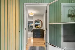 1020 5th Ave S, Edmonds, WA 98020 - Photo 4