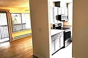 12602 NE 118th St, Kirkland, WA 98034 - Photo 10