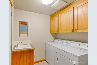 705 Kachess Lane, Zillah, WA 98953 - Photo 8