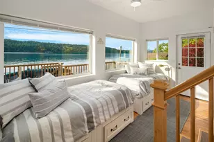 27704 Manzanita Beach Rd SW, Vashon, WA 98070 - Photo 24