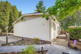 2431 S 371st St, Federal Way, WA 98003 - Photo 2