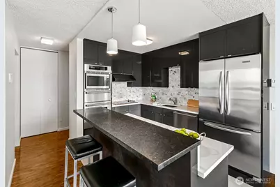 1120 8th Avenue #1701, Seattle, WA 98101 - Photo 2