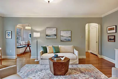 5810 Cowen Place NE #202, Seattle, WA 98105 - Photo 8