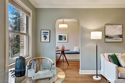 5810 Cowen Place NE #202, Seattle, WA 98105 - Photo 4