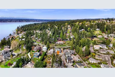 8329 NE Juanita Drive, Kirkland, WA 98034 - Photo 2