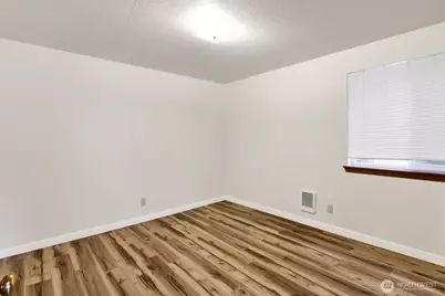 2303 Taylor Avenue, Bellingham, WA 98225 - Photo 4