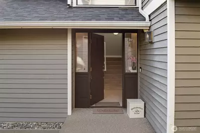 24230 SE 44th Street, Sammamish, WA 98029 - Photo 4