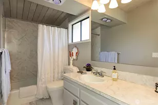 3510 W Commodore Way, Seattle, WA 98199 - Photo 16