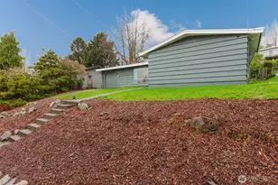 318 E 28th St, Bremerton, WA 98310 - Photo 36