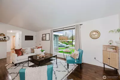 318 E 28th Street, Bremerton, WA 98310 - Photo 6