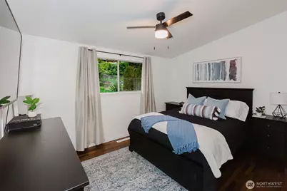318 E 28th Street, Bremerton, WA 98310 - Photo 16