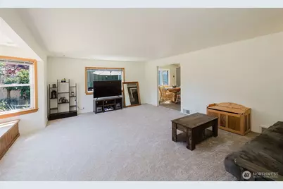 143 Dora Avenue, Bremerton, WA 98312 - Photo 8