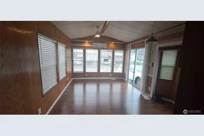 2400 Donovan Avenue #16, Bellingham, WA 98225 - Photo 4