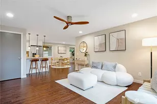 13117 111th Pl NE, Kirkland, WA 98034 - Photo 2